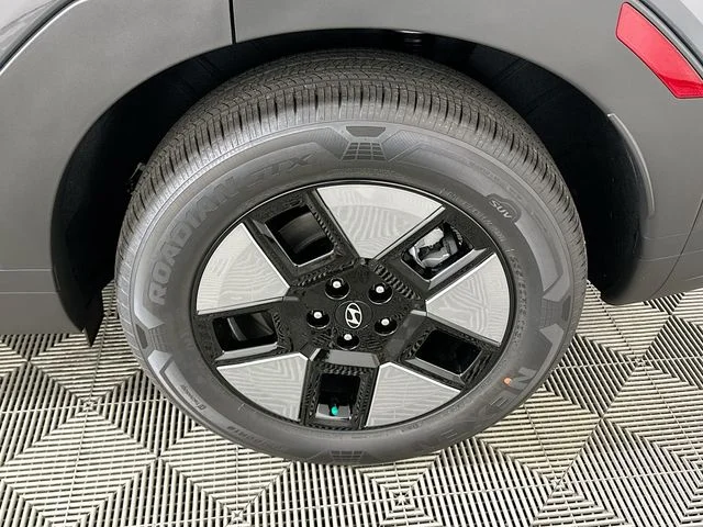 New 2026 Gray Hyundai SEL image 20