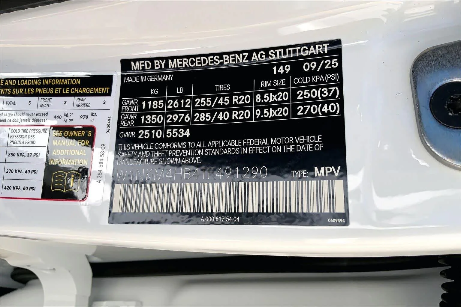 New 2026 Polar White Mercedes-Benz GLC 300 image 15