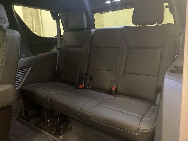 Used 2024 White GMC Denali image 25