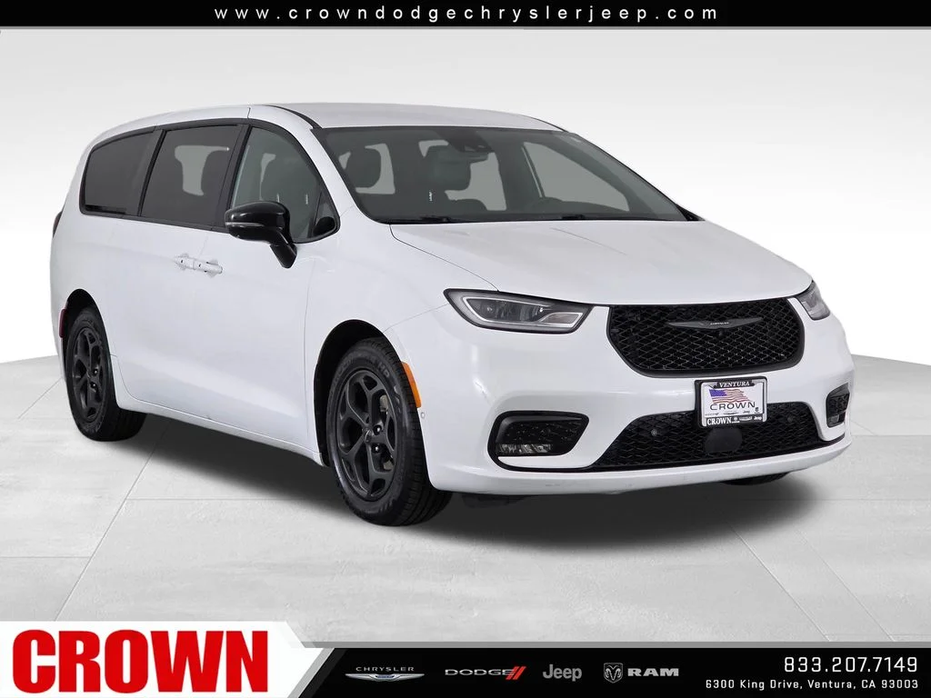 Certified Used 2024 White Chrysler Select S Appearance image 1