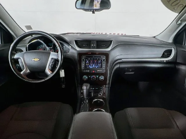 Used 2017 Red Chevrolet 1LT image 23