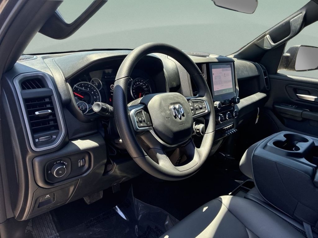 New 2026 Granite Crystal Metallic Clearcoat RAM Tradesman image 19