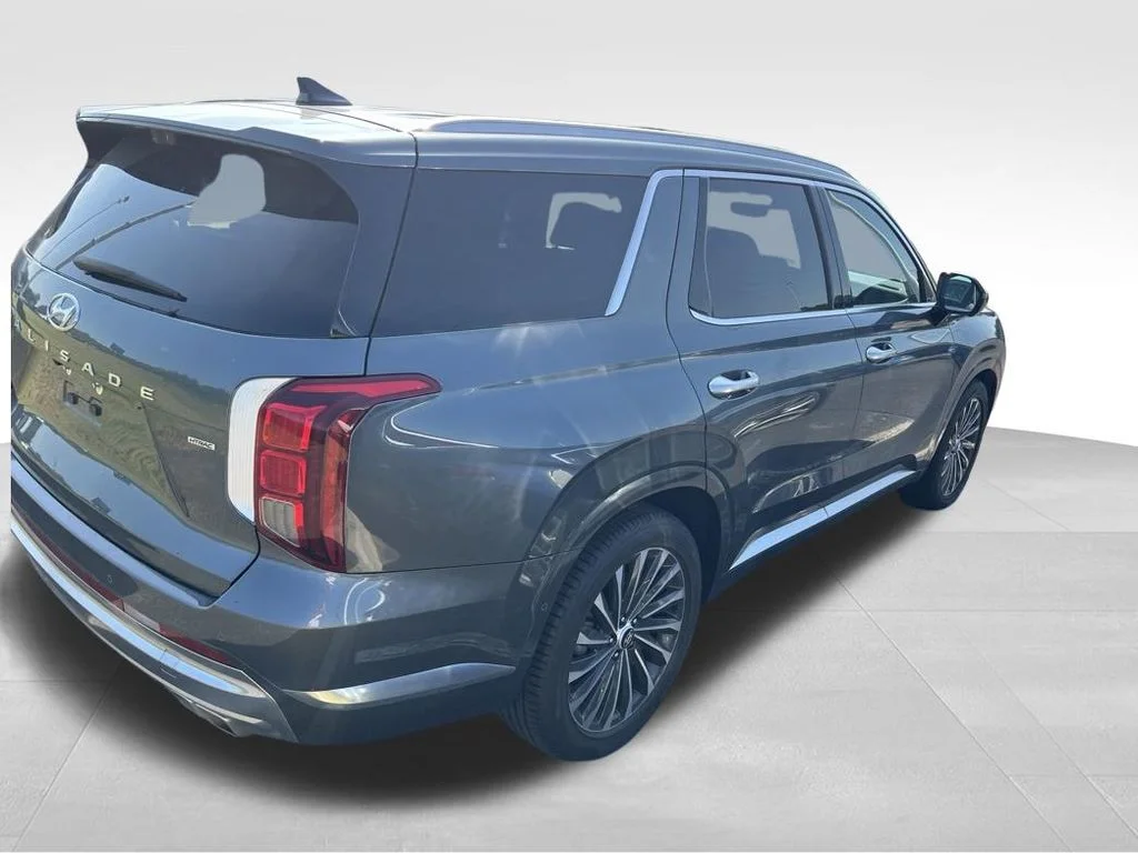 Used 2025 Gray Hyundai Calligraphy image 14