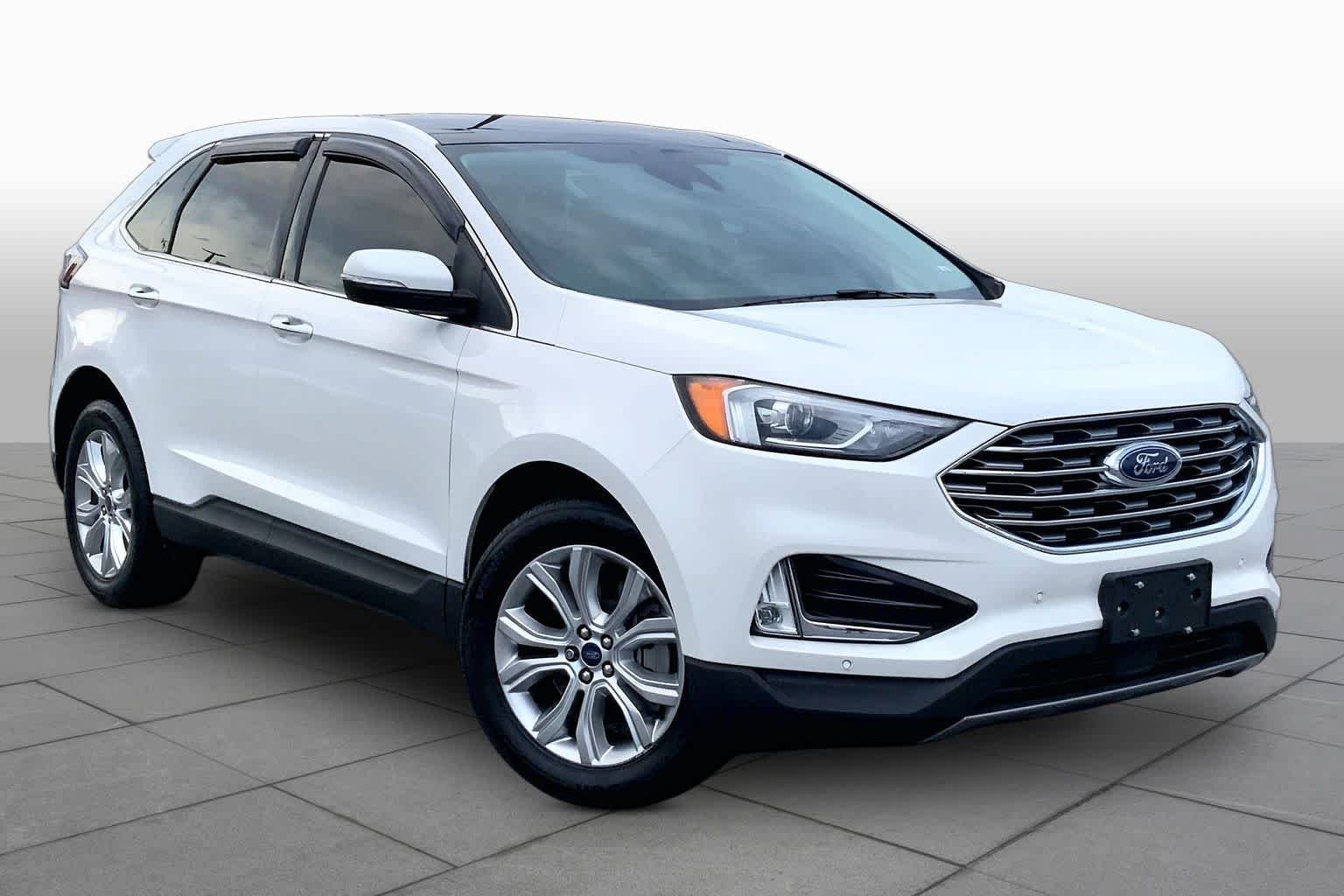 Used 2022 Star White Metallic Tri-Coat Ford Titanium image 3