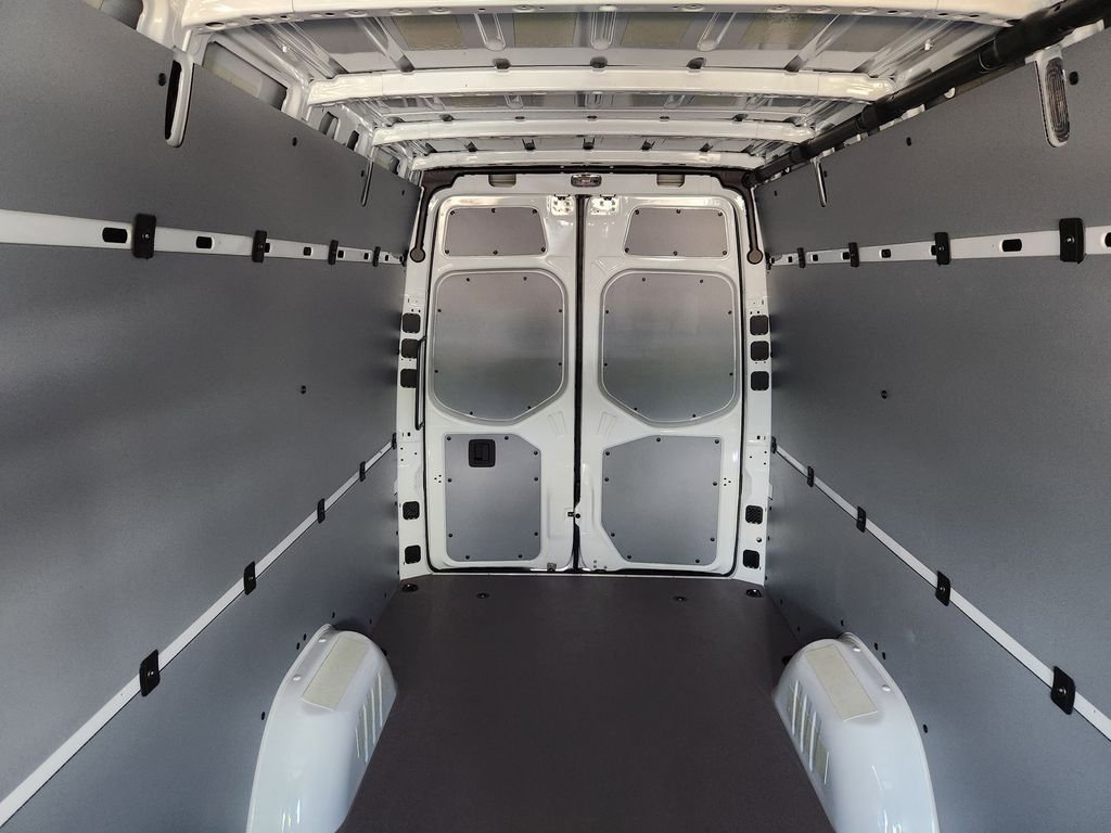 New 2026 ARCTIC WHITE Mercedes-Benz CARGO image 18