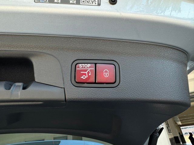 Certified Used 2025  Mercedes-Benz GLE 580 image 19