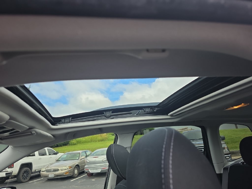 Used 2018 Crystal Black Silica Subaru 2.5i Premium image 13