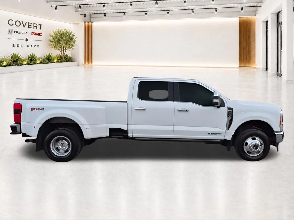 Used 2023 White Ford Lariat image 17