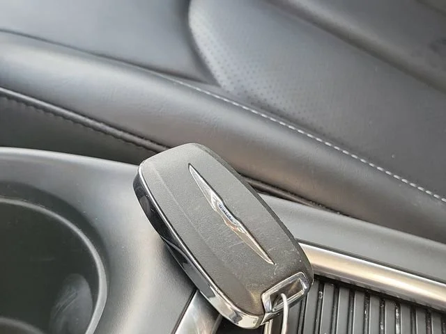 Used 2023 Granite Crystal M Chrysler Touring L image 35