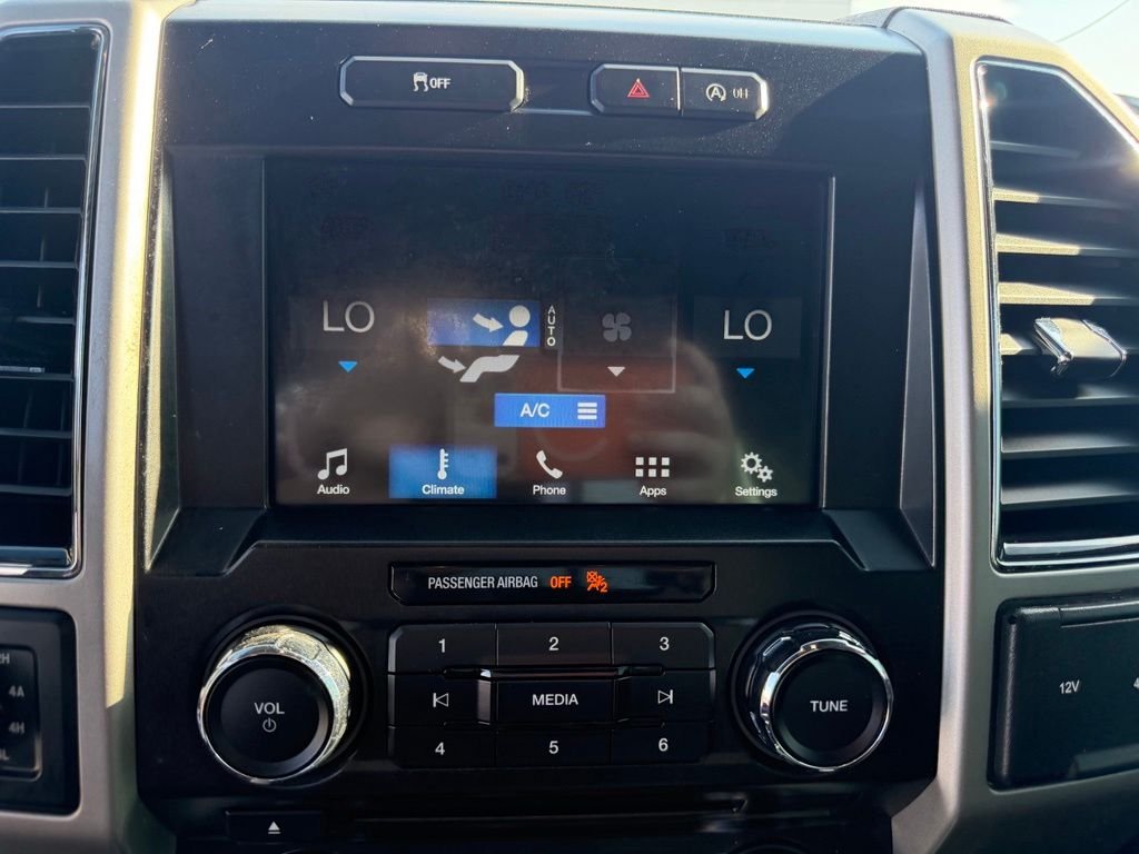 Used 2017 White Ford Lariat image 35