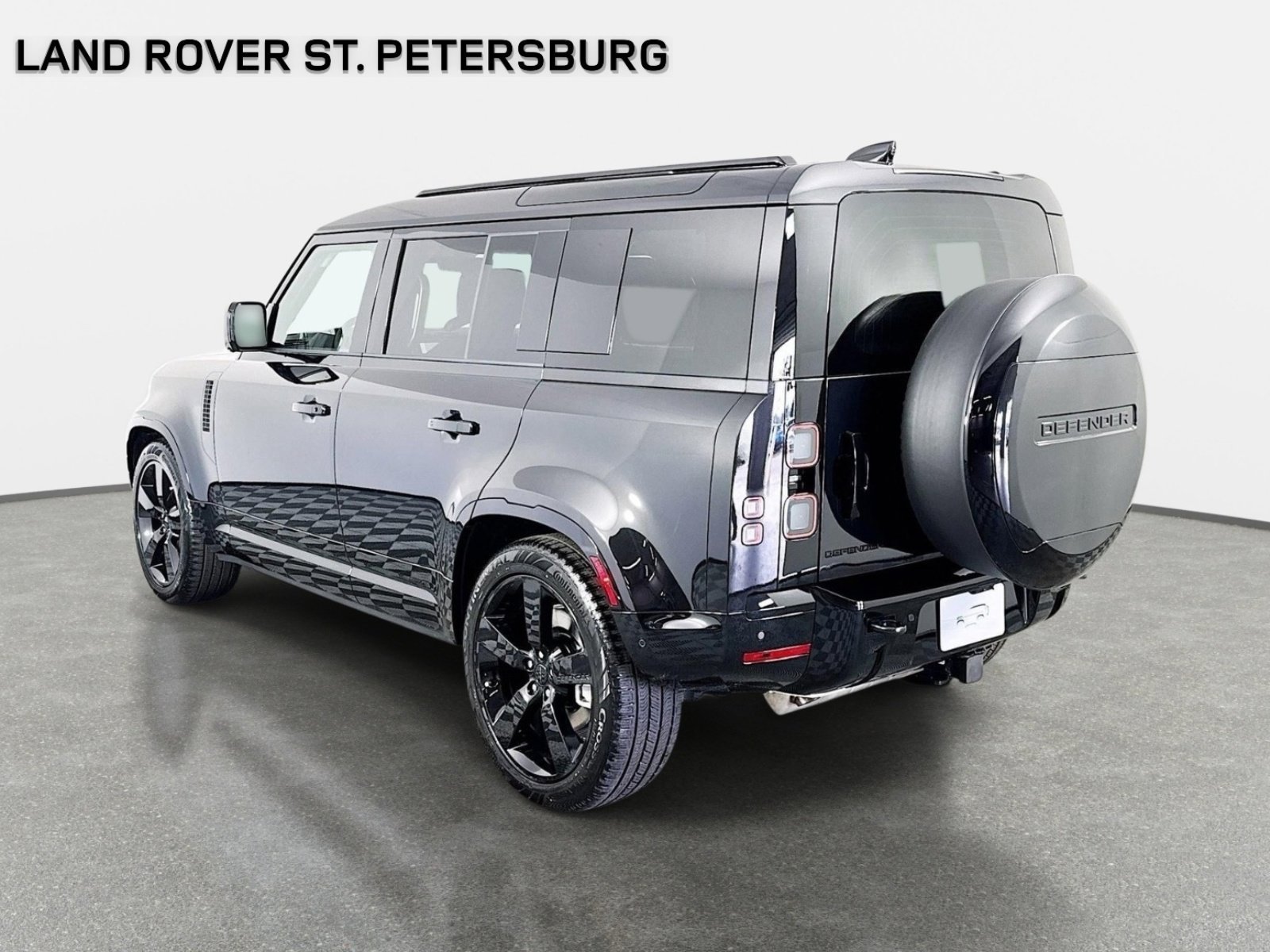 Used 2026 Santorini Black Land Rover X-Dynamic SE image 7