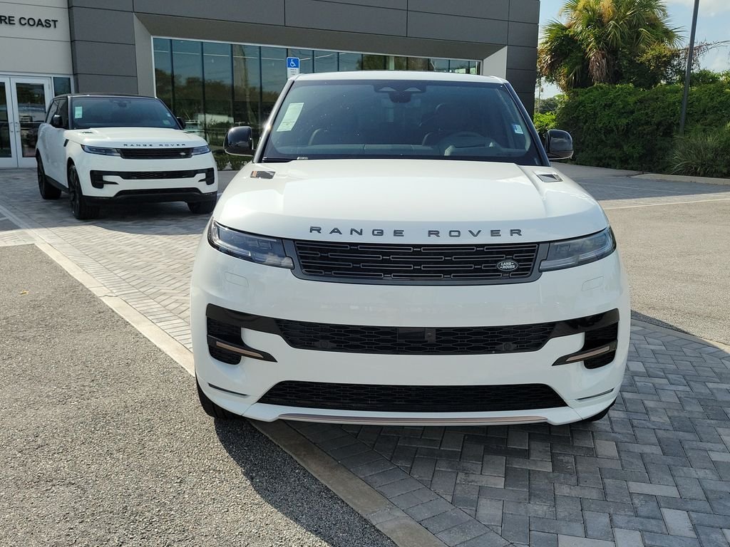 New 2026 Fuji White LAND ROVER Dynamic SE image 8