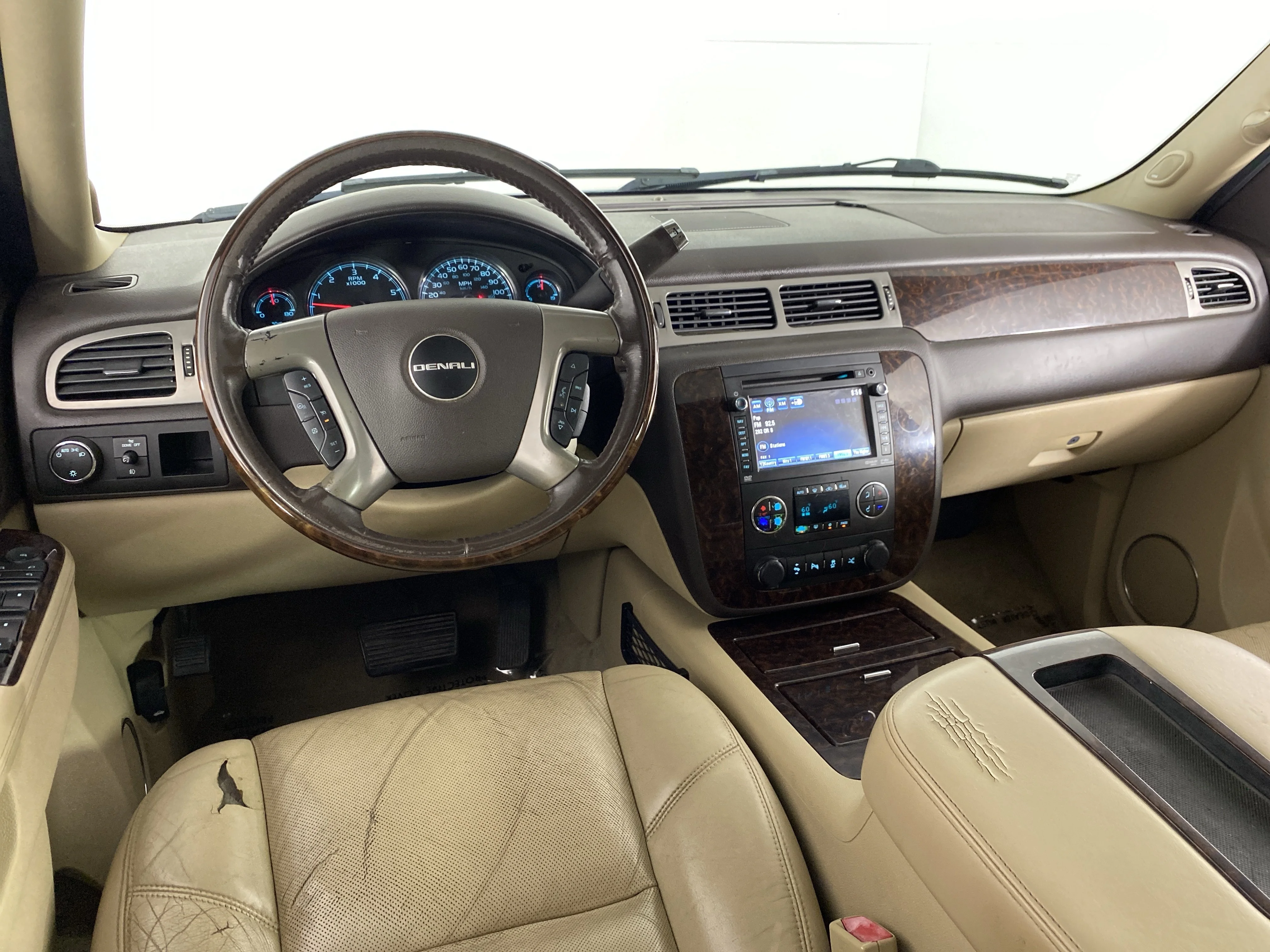 Used 2013 Quicksilver Metallic GMC  image 17