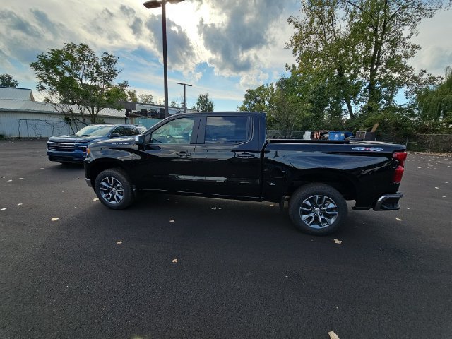 New 2026 Black Chevrolet LT (2FL) image 17