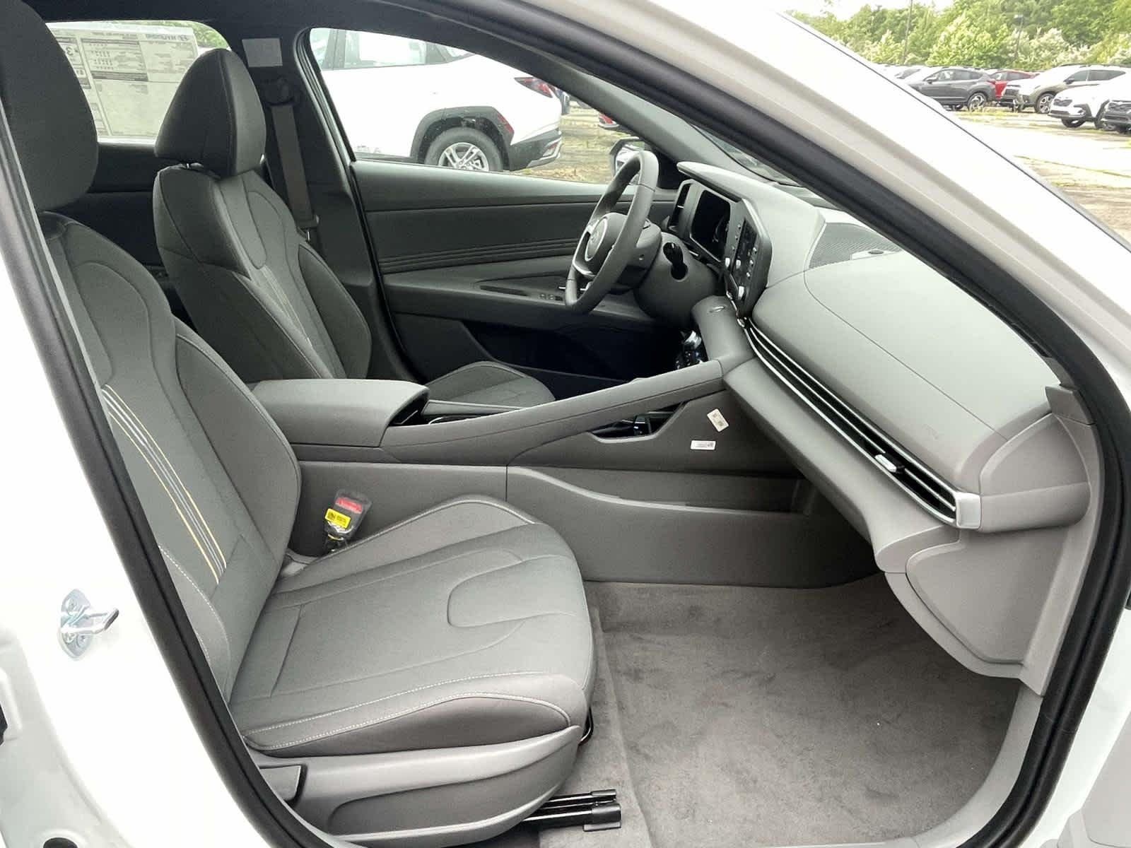 New 2026 Serenity White Hyundai SEL Sport Premium image 20