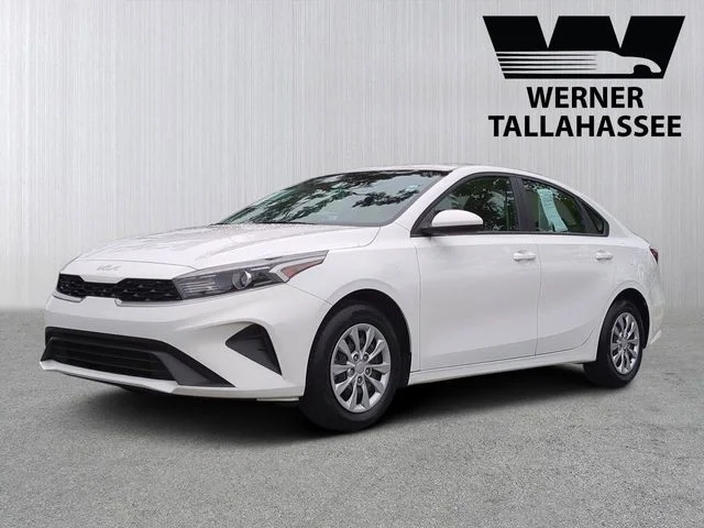 2024 Kia Forte LX AT's photo