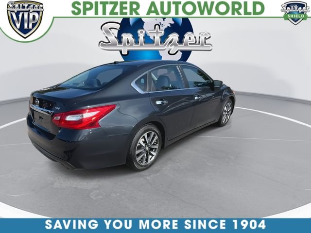 Used 2017 Blue Nissan 2.5 SV image 9