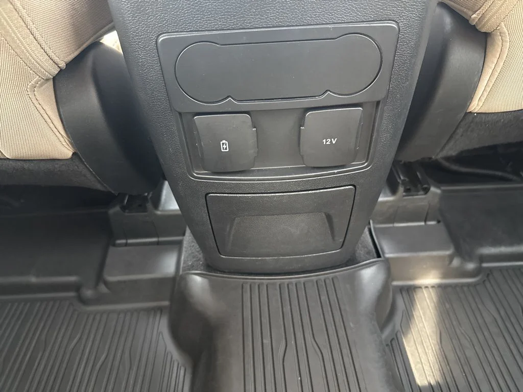 2023 Ford Explorer XLT - Photo 30
