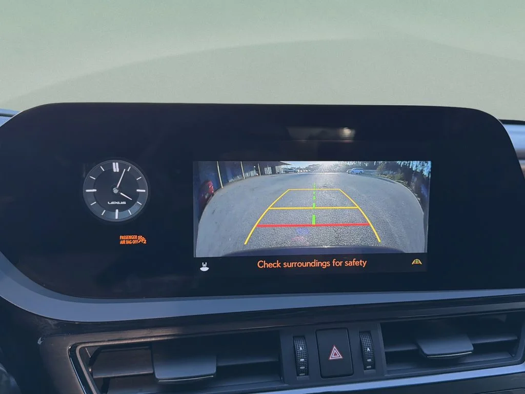 Used 2024 Black Lexus 350 image 17