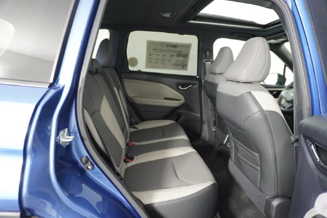 New 2026 DAYBREAK BLUE PEARL Subaru Limited Hybrid image 28