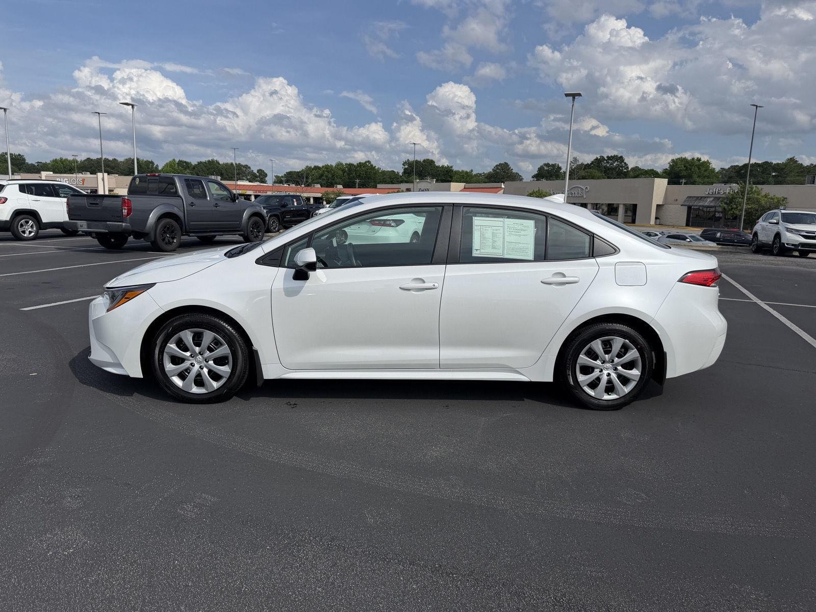 Used 2026 Wind Chill Pearl Toyota LE image 4