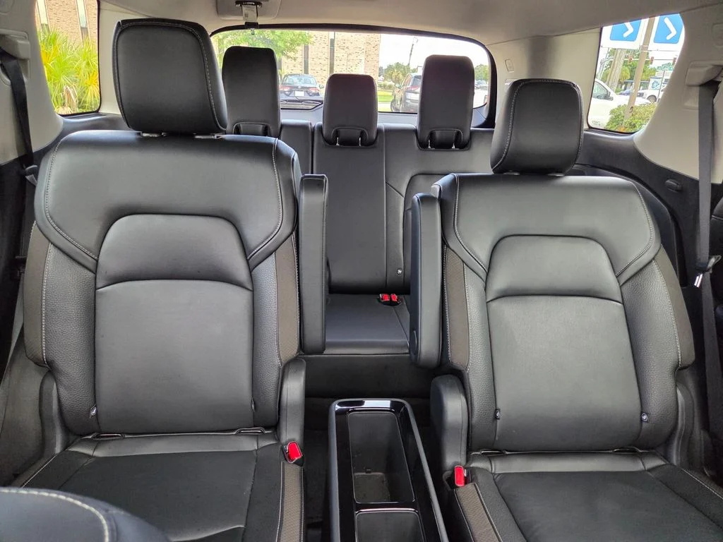 Certified Used 2023 Red Nissan SL image 33