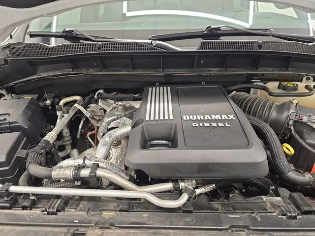 Used 2023 Summit White GMC AT4 image 37