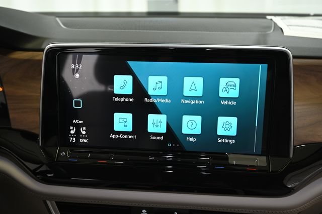 New 2026 Black Volkswagen 2.0T SE w/Technology image 5
