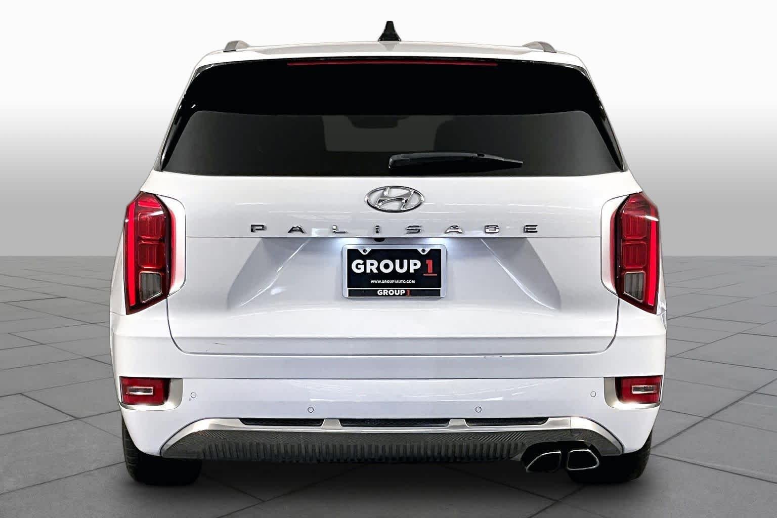 Used 2022 Hyper White Hyundai Calligraphy image 4