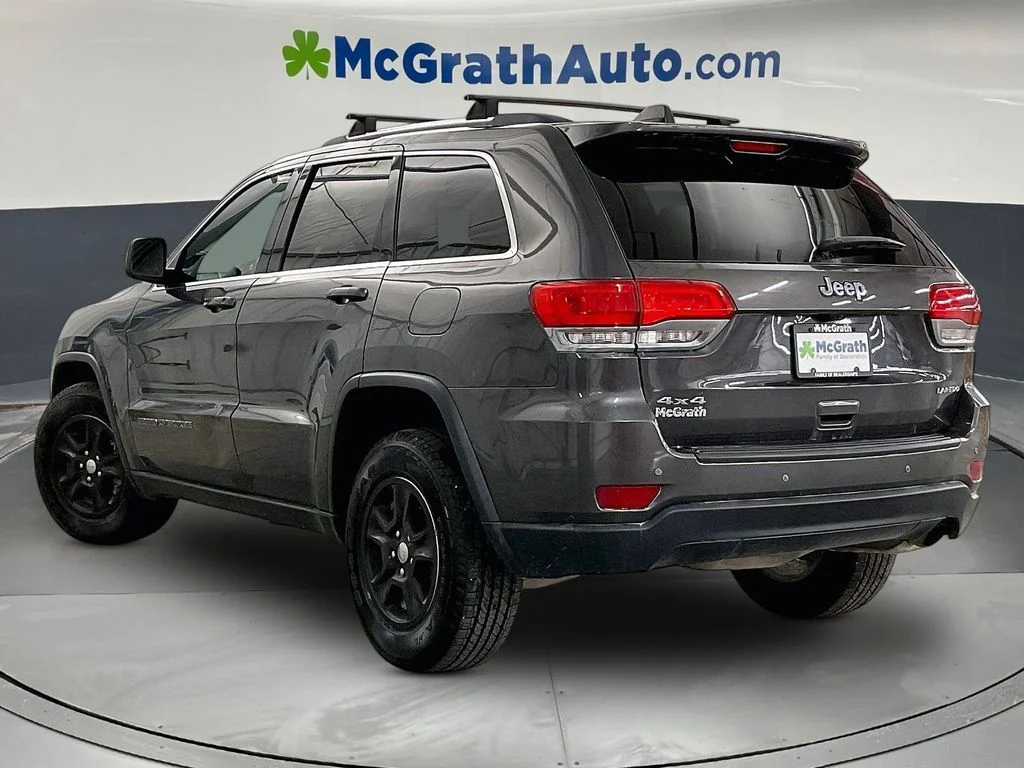 Used 2017 Gray Jeep Laredo image 3