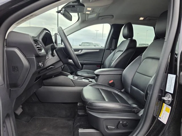 Certified Used 2025 Black Metallic Ford Platinum image 13