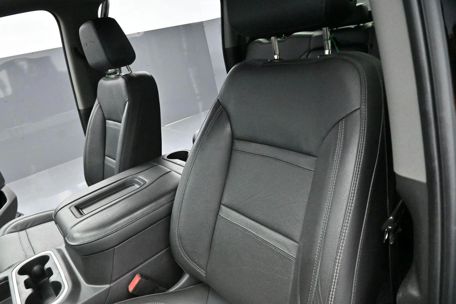 Used 2021 Onyx Black GMC Denali image 15