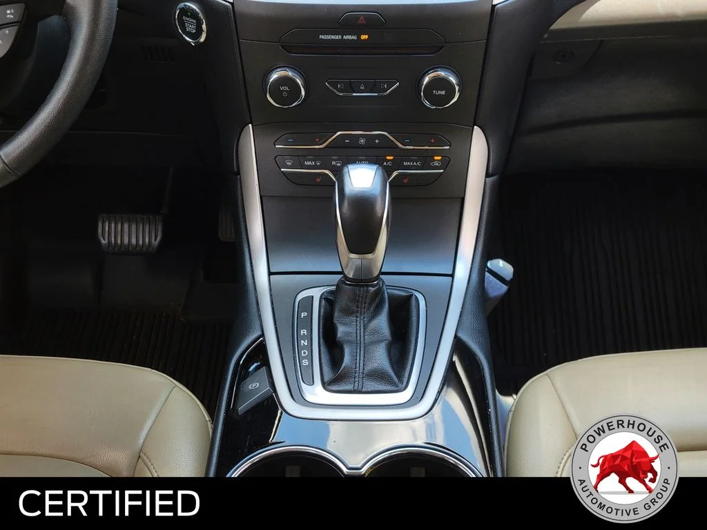 Used 2018 Red Ford SEL image 24