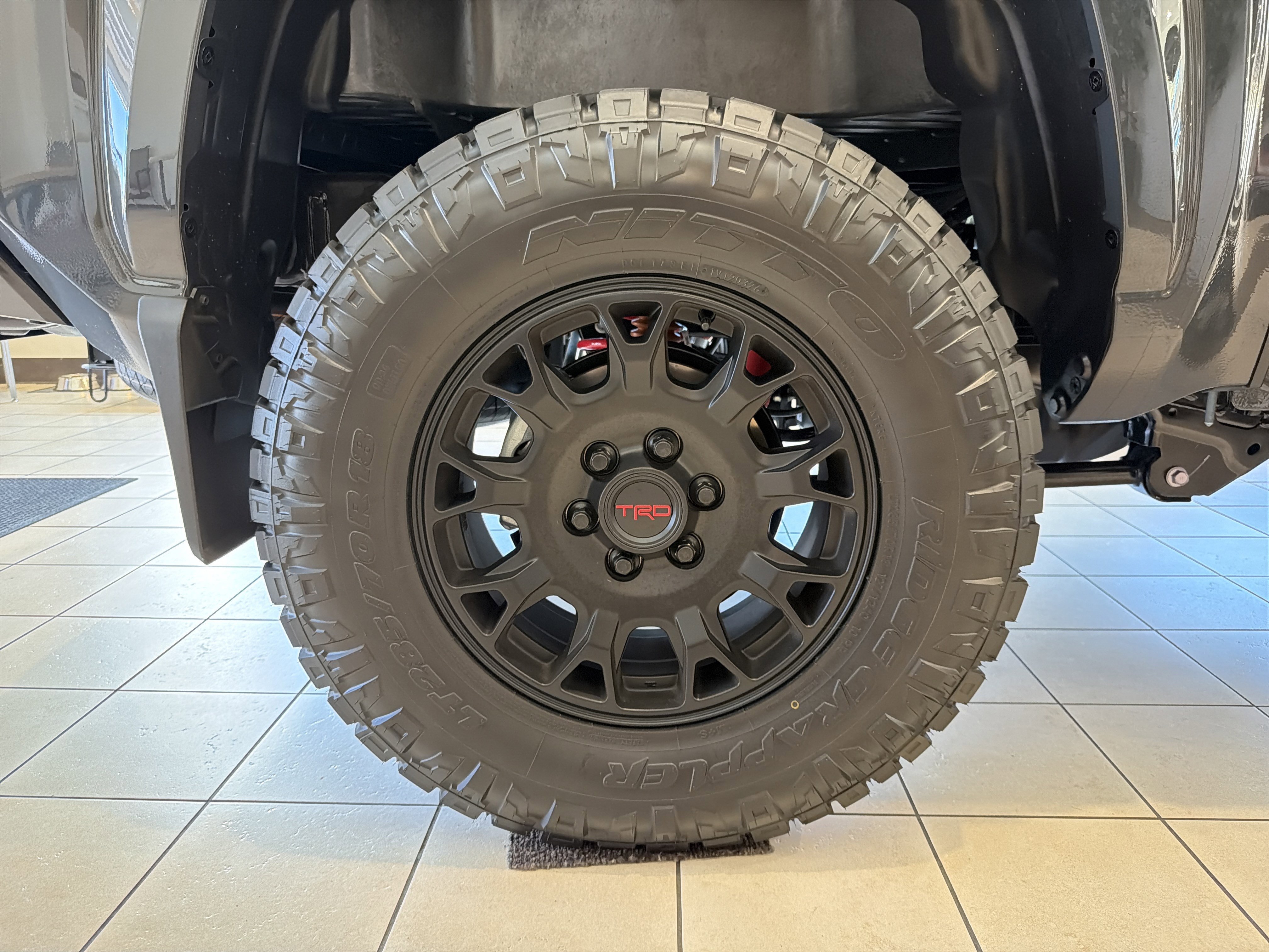 2026 Toyota Tacoma SR5 - Photo 15
