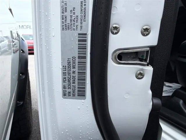 New 2026 Bright White Clear-Coat Exterior Paint RAM Tradesman image 20