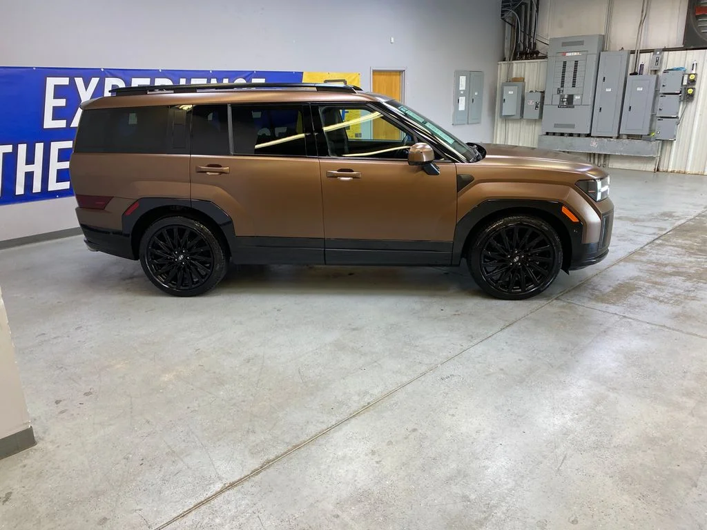 Used 2025 Brown Hyundai Calligraphy image 8