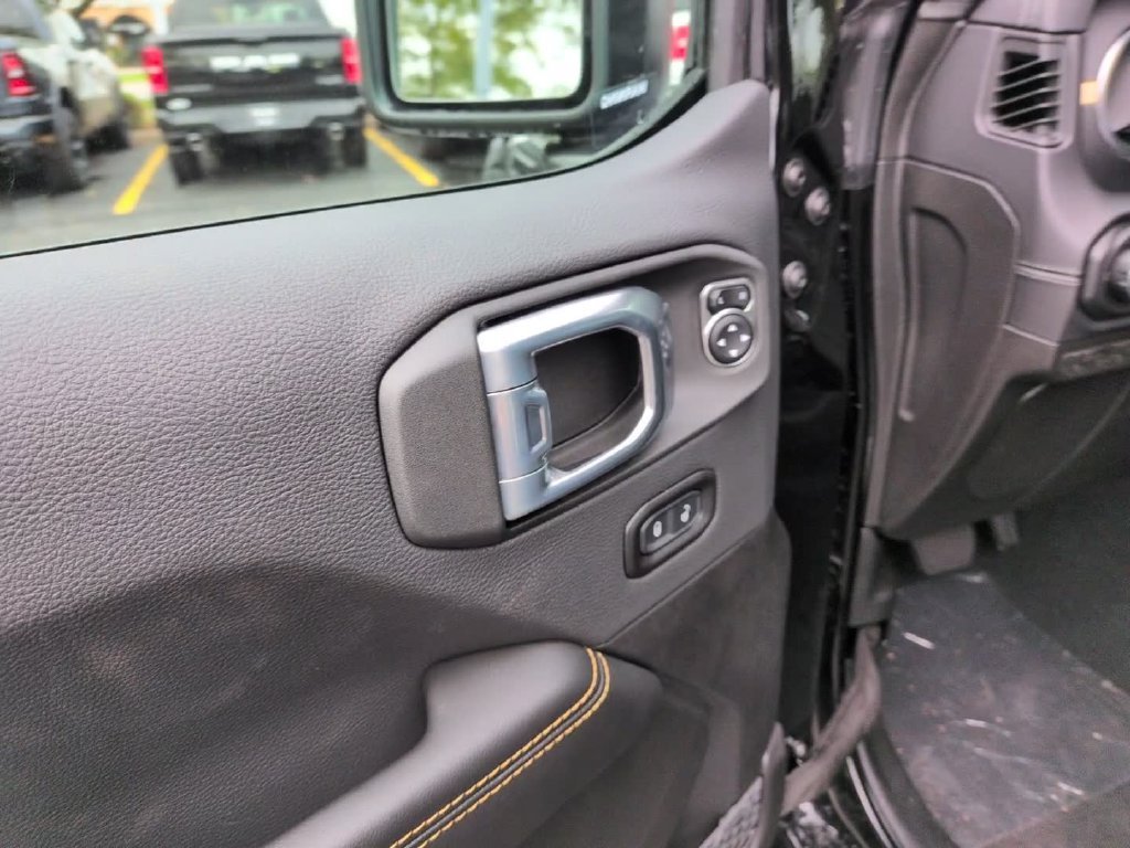New 2027 Black Clear-Coat Paint Jeep Sahara image 19