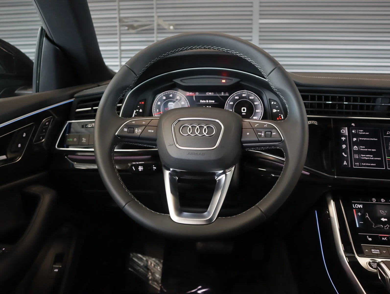 2027 Audi Q8 Premium - Photo 15