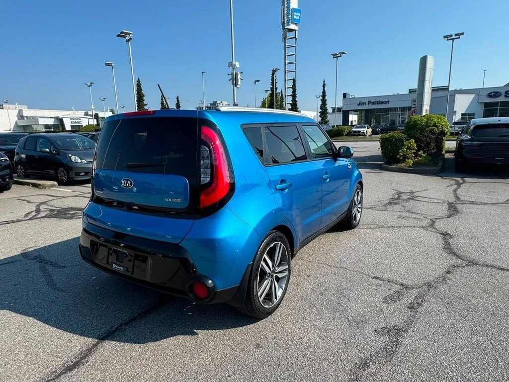 Used 2015  Kia 2.0L SX at Dilawri Certified   Local BC   Regularl image 5