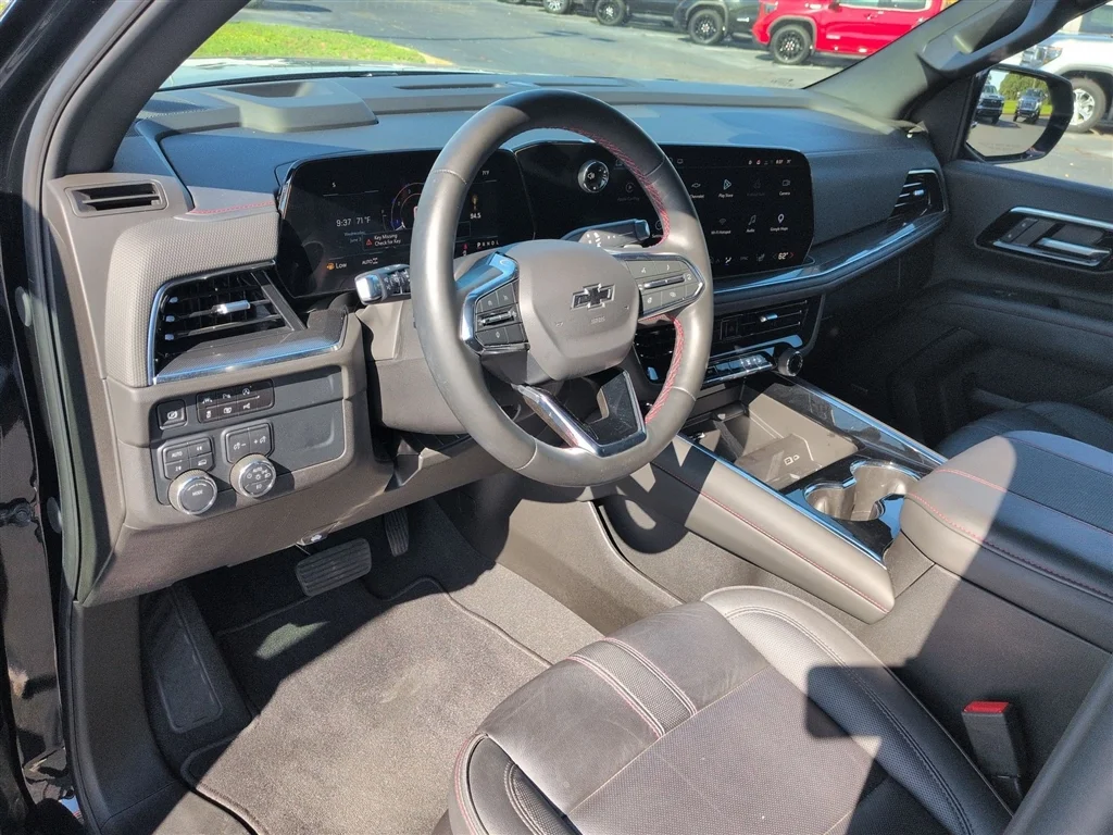 Used 2025 Black Chevrolet RST image 10