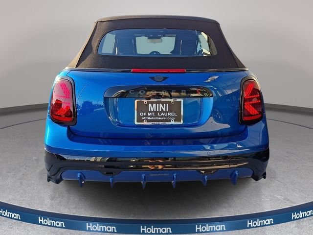 New 2026 Blue MINI Iconic image 5