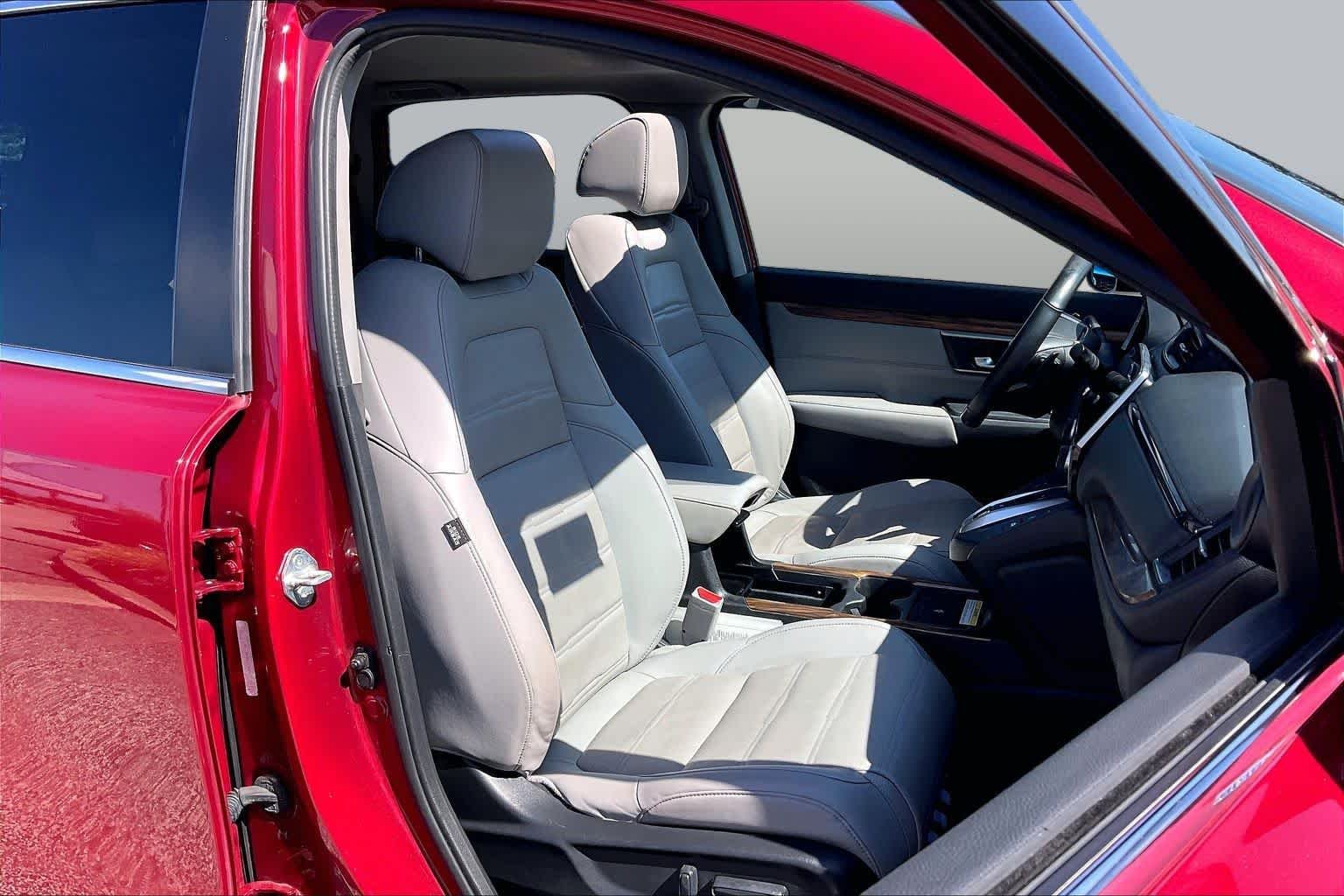 Used 2022 Radiant Red Metallic Honda Touring image 9