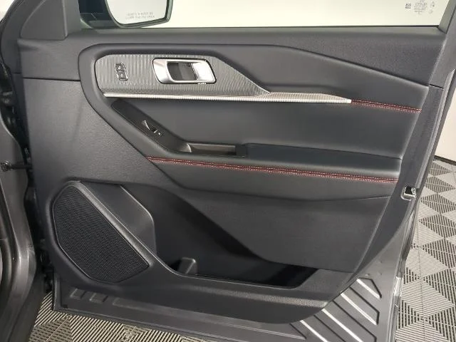 New 2026 Carbonized Gray Metallic Ford ST-Line image 22