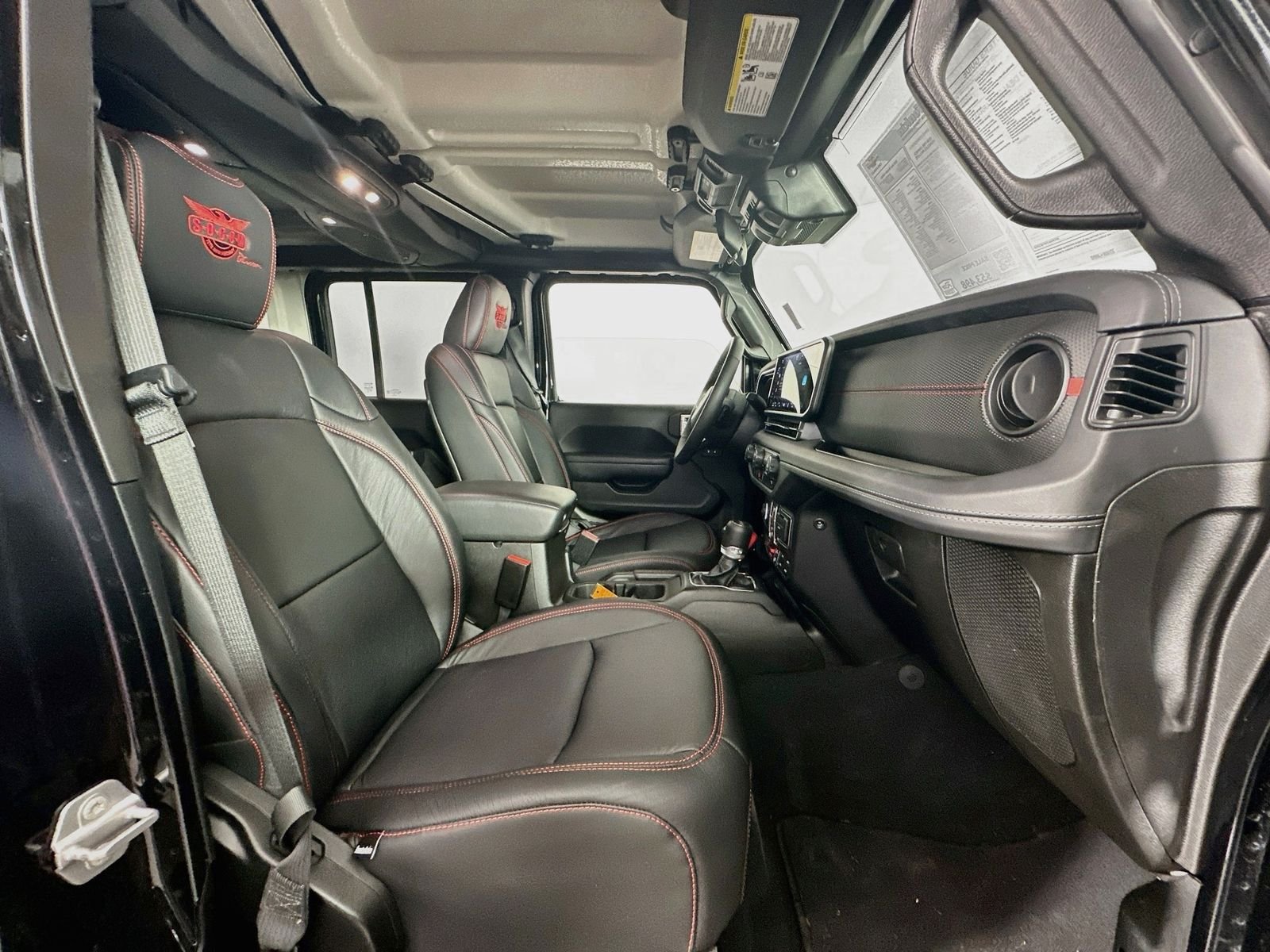 Used 2025 Black Clearcoat Jeep Rubicon image 26
