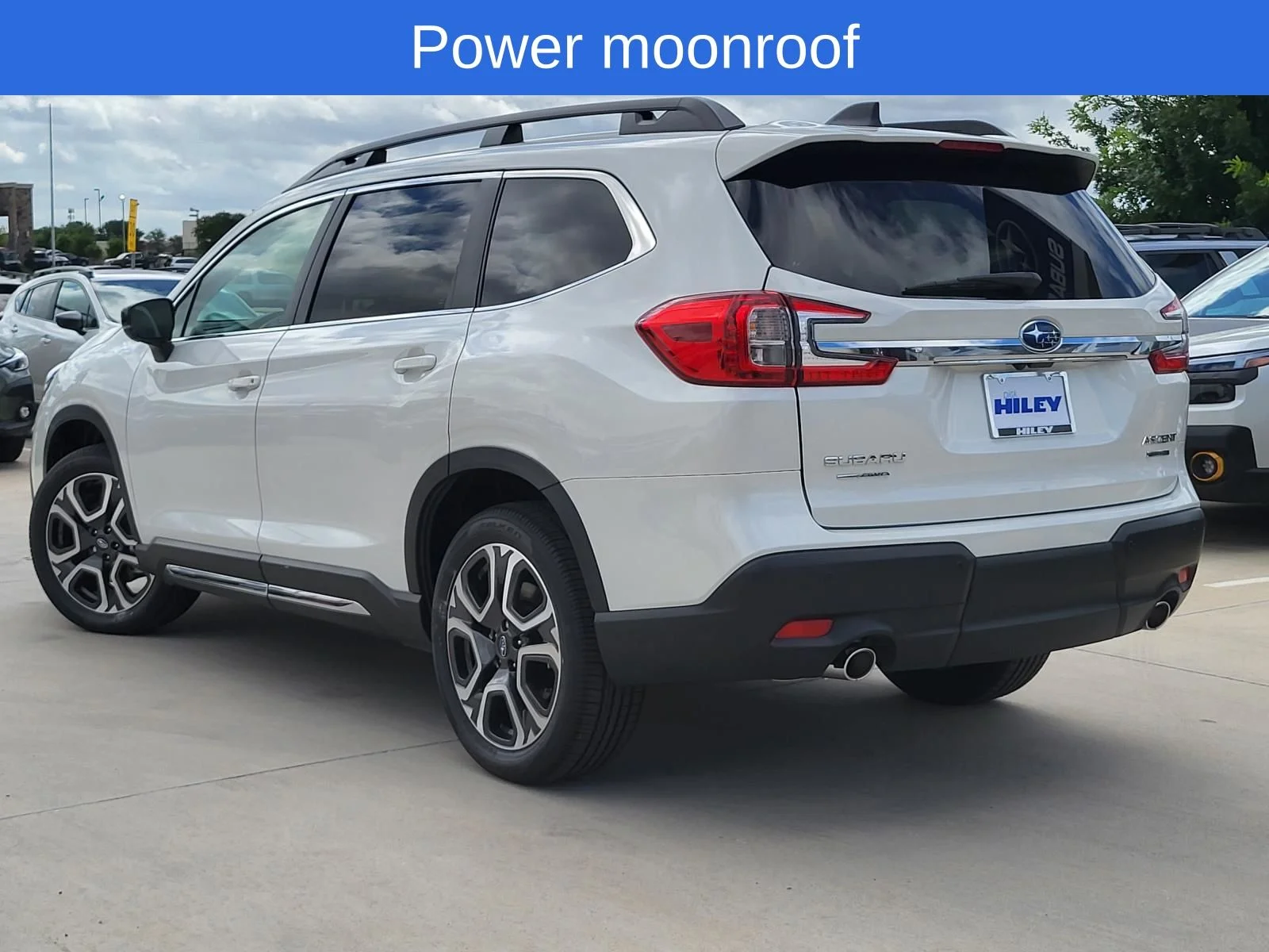 New 2026 CRYSTAL WHITE PEARL Subaru Limited 7-Passenger image 3