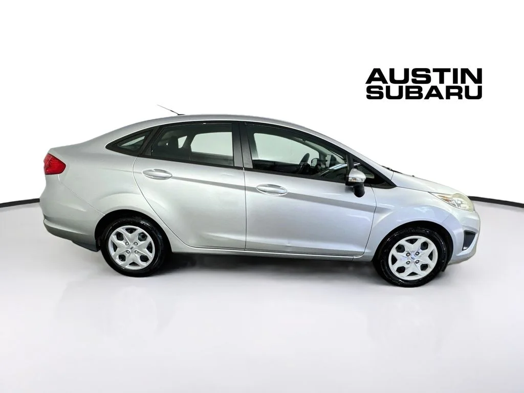 Used 2013 Silver Ford SE image 8