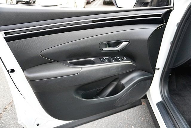 Used 2024 White Hyundai SE image 22