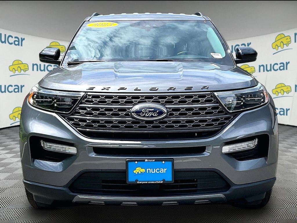 Used 2023 Gray Ford XLT image 2