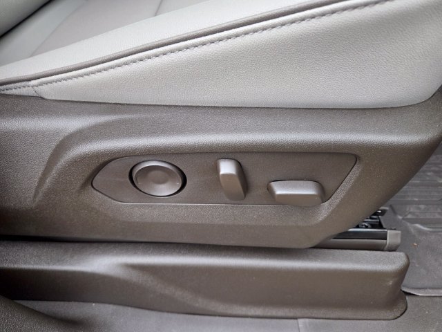 New 2026 Onyx Black GMC Elevation image 16