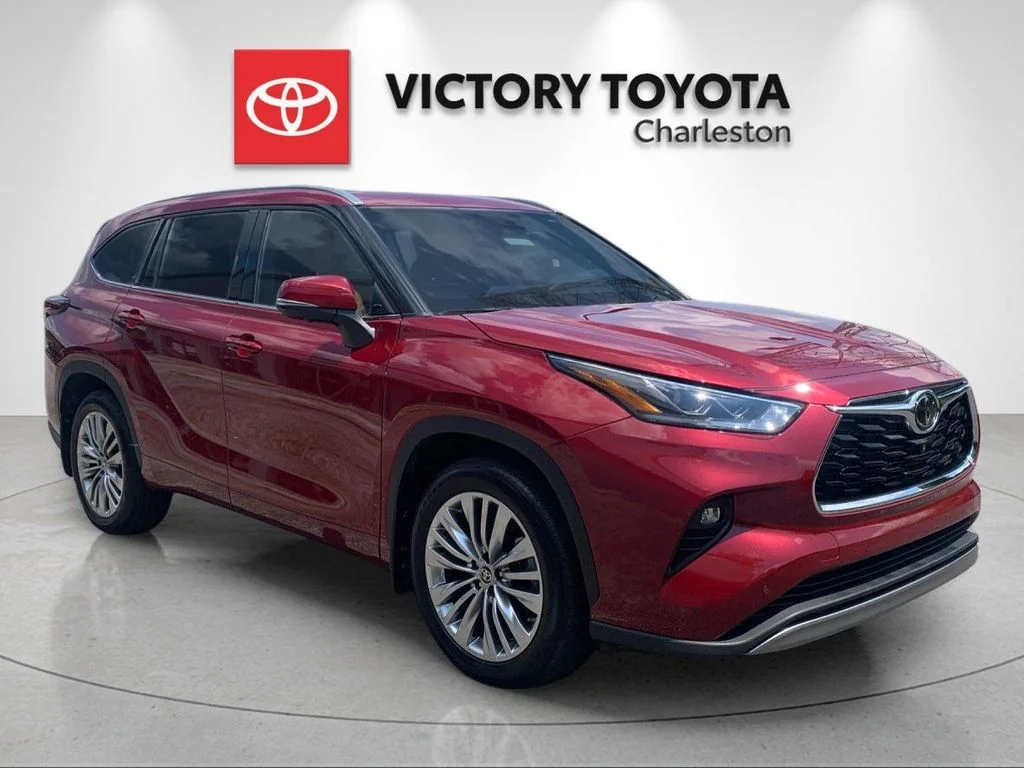 Used 2025 Red Toyota Platinum image 5